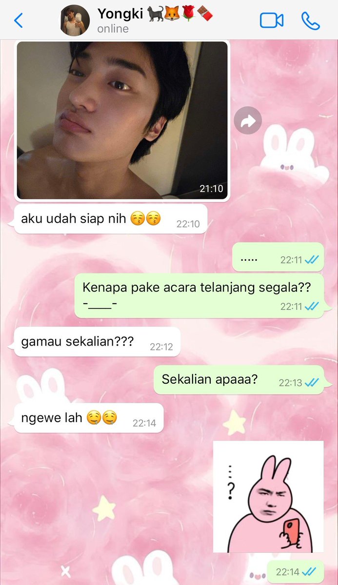 ho_otsummer's tweet photo. — gongtang one-tweet au

bibir kering

cw: suggestive convo https://t.co/XigWEkF6By