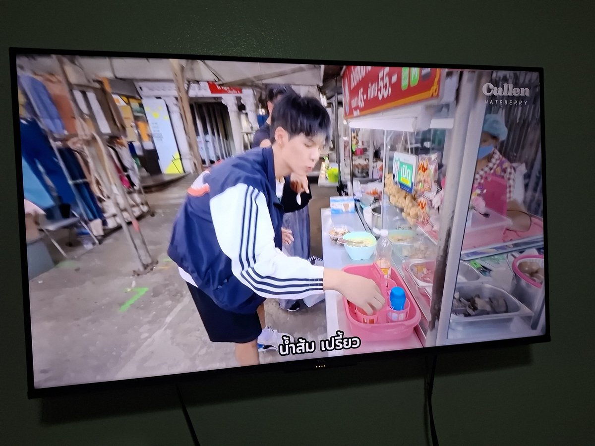 BlackOpor's tweet photo. ดูคลิป #จูดี้ พา #คัลแลน ไปเดินตลาดเมืองไทยภัทรอีกรอบ มีแต่ของน่ากิน

#อิงอิง เป็นตากล้องด้วย คอยแปลบางคำเป็นภาษาอังกฤษด้วย เก่งจริง

อิงอยู่กะคัลแลนมาตั้งแต่เริ่มต้น
อยากให้อิงไปเที่ยวแบบอยู่หน้ากล้องแบบทริปพัทยาอีก 
เที่ยวใกล้ๆ ไปเช้าเย็นกลับก็ได้ น่าจะสนุก https://t.co/MNFmjP0cW2