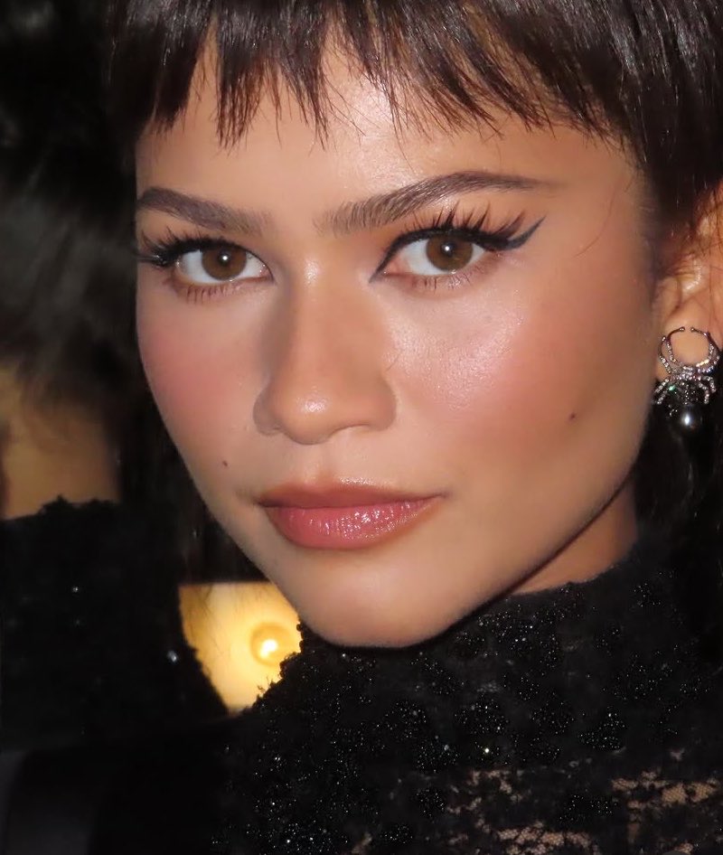_nahmt's tweet photo. zendaya
makeup by: ernesto casillas https://t.co/VGv1AdMXkg