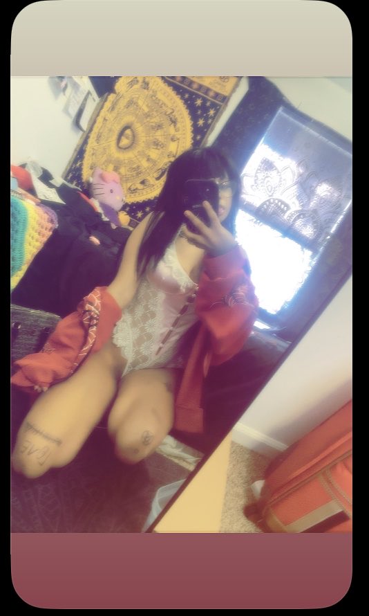 W4y2th1cc's tweet photo. So bored hey x 

#Ofmodel #alt #nsfw #emogirl #slut #bdsm #contentcreater #content4sale https://t.co/a5c02Z4UGg