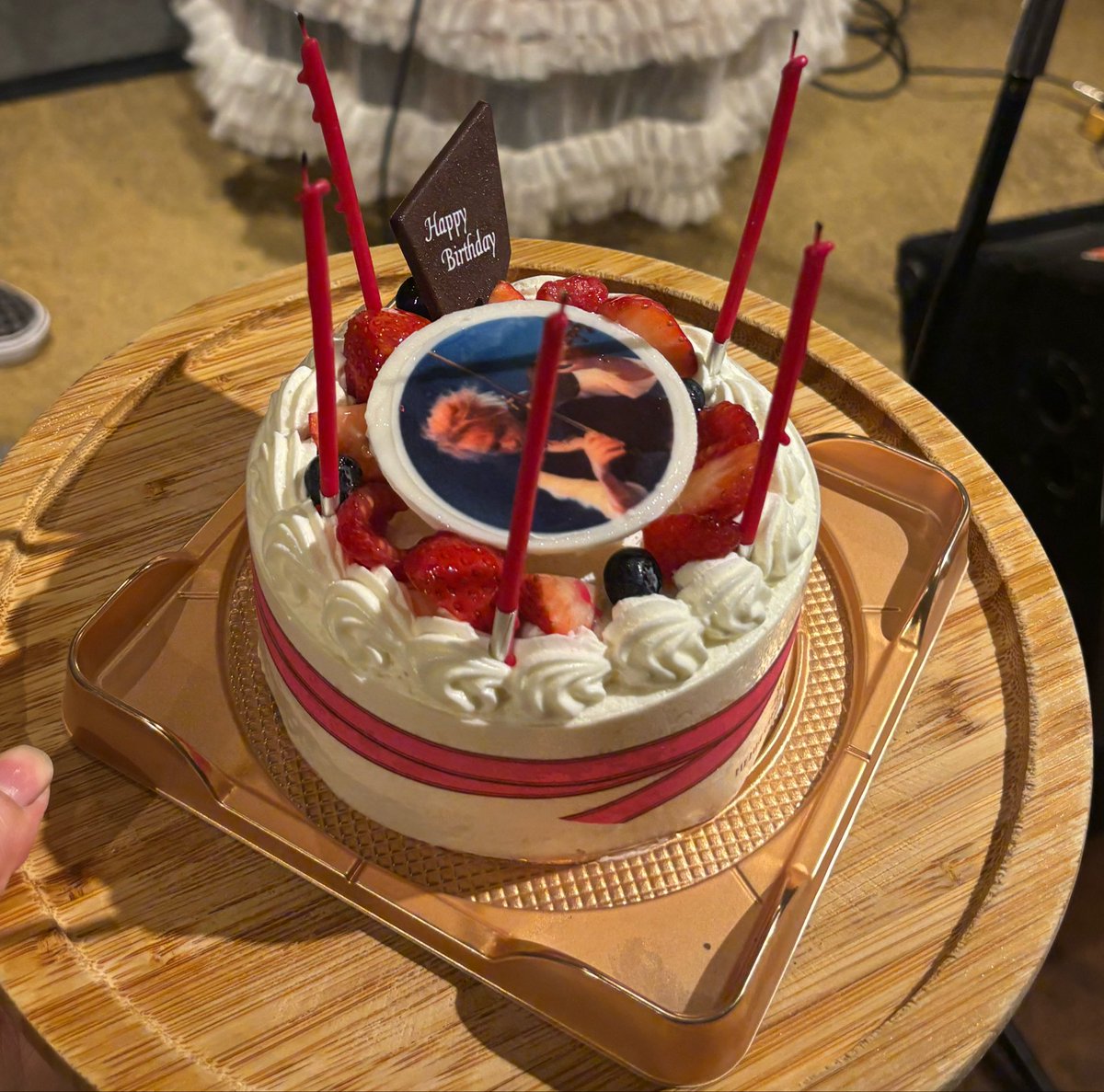 devi721violin's tweet photo. 皆様、多ヶ谷樹50th Anniversary『四捨"誤"入』お疲れ様でした！
ご協力頂いた皆様、本当に本当に、ありがとうございました✨
文字通り、細やかながら花を添えることが出来まして感無量です。
そして何よりも我らが変態ヴァイオリニスト多ヶ谷樹様、お誕生日おめでとう御座います🎻✨ https://t.co/zrwJ6jtIx8