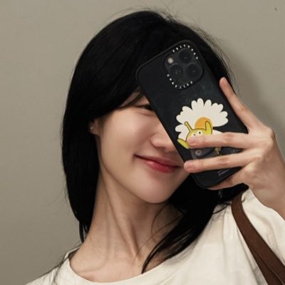 linatsha's tweet photo. #NovaFotoDePerfil https://t.co/zmWHxNz7nH
