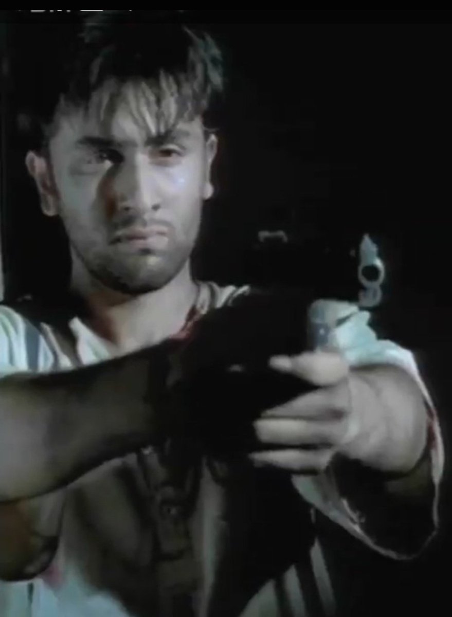 Rk_is_unique's tweet photo. His intensity in acting before his debut . Best actor ❤️
#Ranbirkapoor https://t.co/1ECveQmm5L
