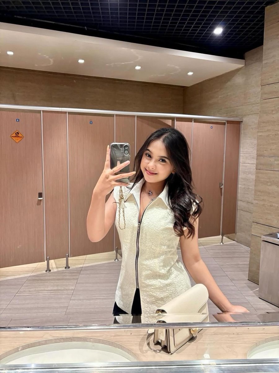 GurjarMilan's tweet photo. Hi
#availpontianak #bopontianak 
#pontianakbo https://t.co/XtPuTS665u