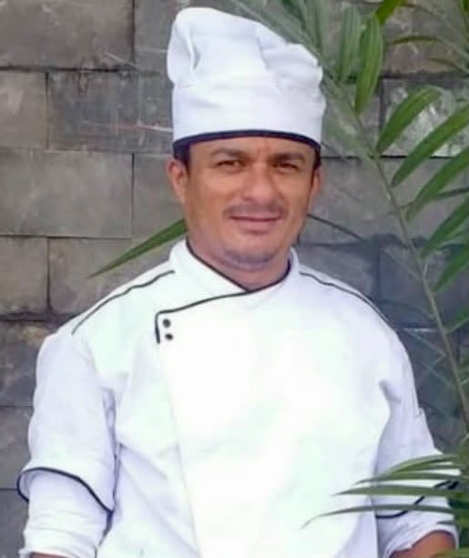 pbpepodcast's tweet photo. PBPE Podcast com Valdecy Santos, Chefe de Cozinha e Empresário. @presb_valdecy70 @peixadadoval @churrasconabrasapeixadadoval
Assista na SmarTV #chefe #podcast #culinaria
https://t.co/ikOj9NWJeP https://t.co/8qg1jOnWUL