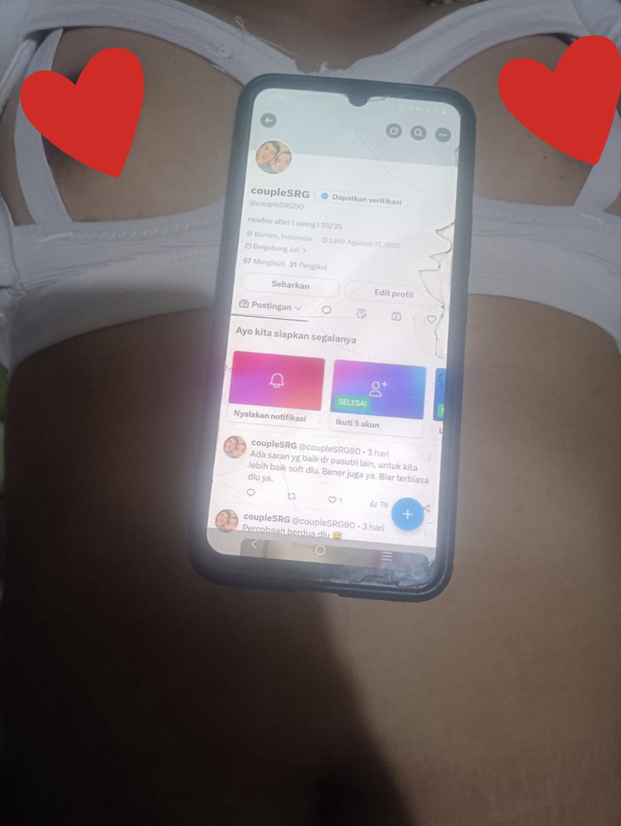 coupleSRG90's tweet photo. Wife lagi sange. 😁 https://t.co/qiZ2wG5rsT