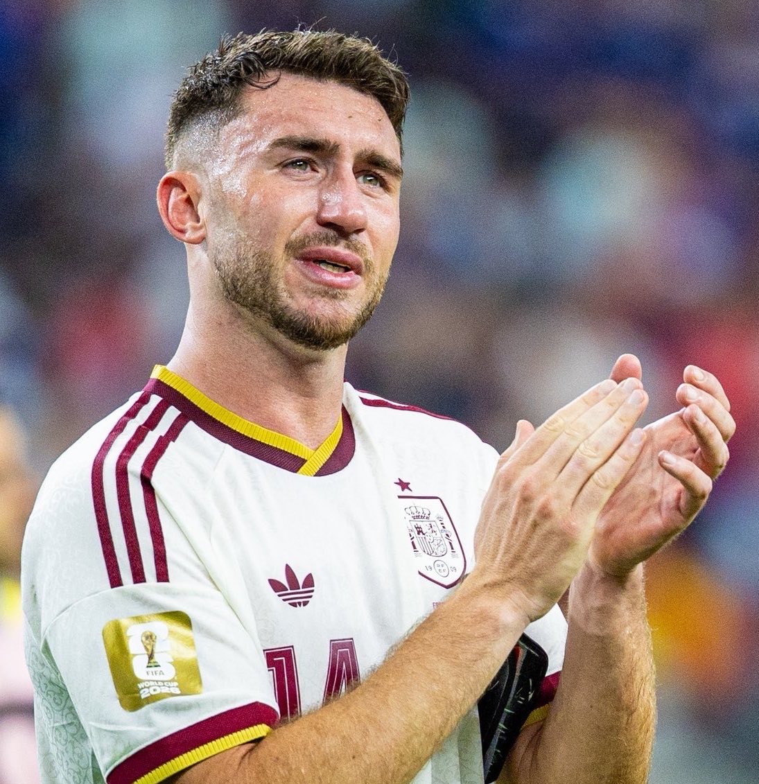 ManagingBarca's tweet photo. 🚨🚨🌕| BREAKING: Barcelona are PUSHING to sign Aymeric Laporte, who is keen on the move! 

[@monfortcarlos] 🇪🇸💣 https://t.co/n8duK1CmvA