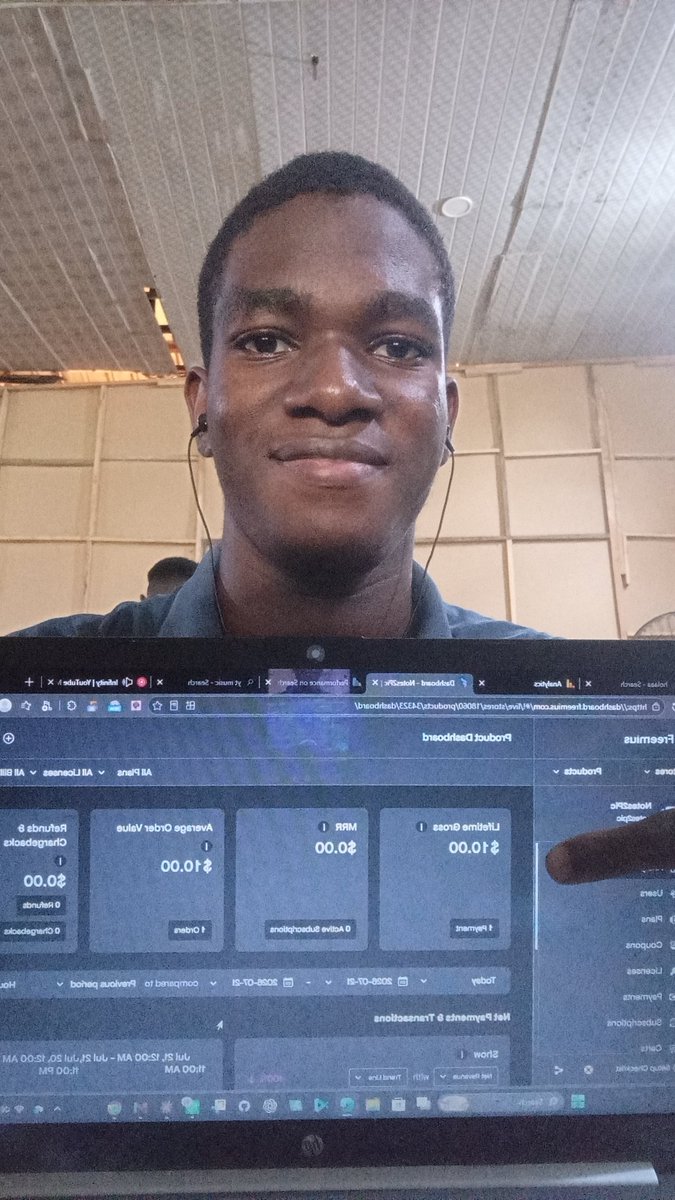 jeruelrichard's tweet photo. BROOOO I MADE MY FIRST SALEEEEEEE 🎉 https://t.co/uUHnLs2Npd