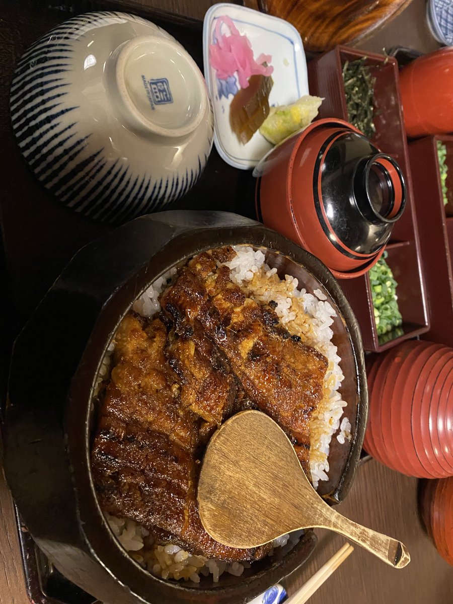 adgjmptwmgjjga's tweet photo. 3連休。
初日 焼き肉。（写真無し）
2日目  ナガシマで泳ぐ。（鼻、手足の甲、ふくらはぎの後ろだけこんがり焼ける。）
夜は竜泉寺の湯。
3日目 昼はひつまぶし。夜はラーメン食って家へ帰宅。 https://t.co/5frspRTS5b