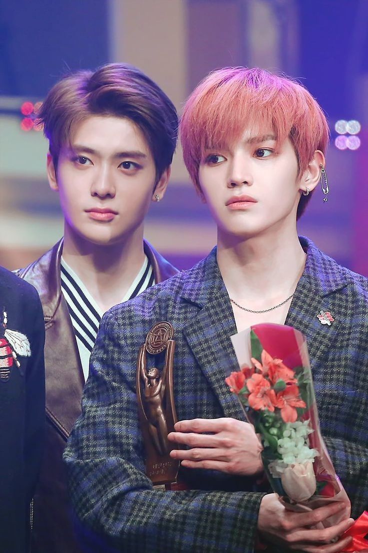 MatchaHunter15's tweet photo. @ichigoprint AI bngt anjoyyyy nih gw kasih contoh jaeyong ,keliatan ga? Bnr² ai coyyyy😬

Apakah gwehh hrs buka Open Commission karena gw jago bikin chibi (ai jir) 🤪😌 https://t.co/jhAKtr9xHE
