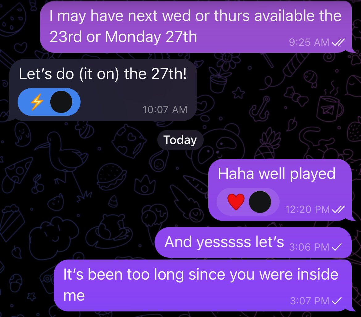 keeperofkept's tweet photo. When @kept_by_keep sends me snippets of her texts with her bull. 

Related: it’s going to be a long week. https://t.co/AoT0KHbQbs