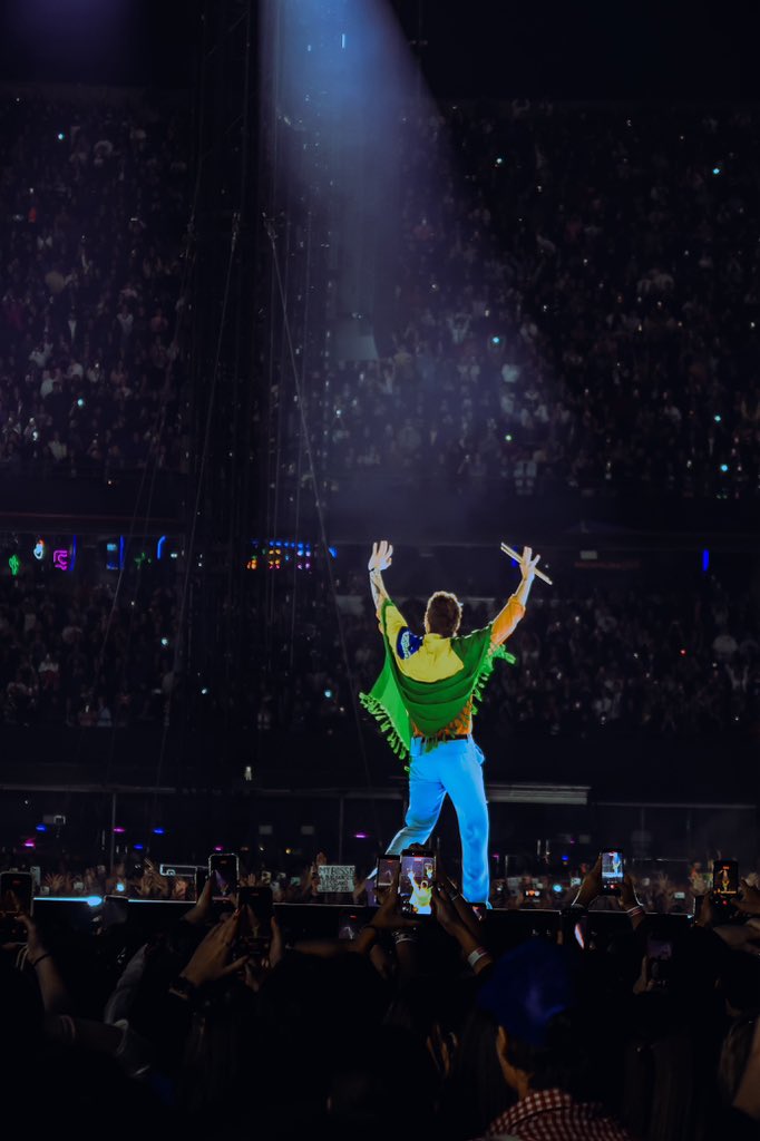 weinthecrowd's tweet photo. A Live Nation anunciou o cancelamento do show de Harry Styles que aconteceria hoje (21/07), no MorumBIS, devido a um problema de saúde na turnê. Os ingressos serão reembolsados pelo mesmo canal de compra, e a @ticketmasterbr enviará um e-mail com mais informações aos compradores. https://t.co/z7ur29iYER