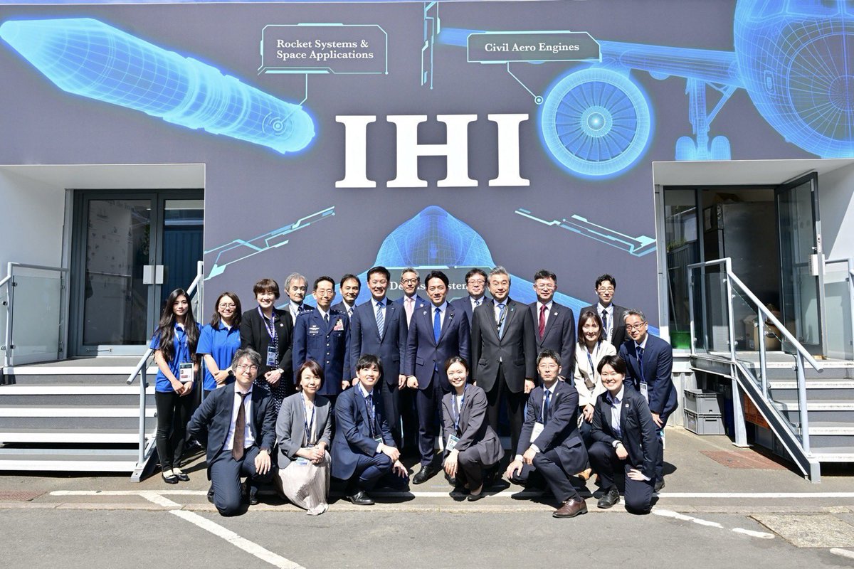shinjirokoiz's tweet photo. IHIのパビリオンにも立ち寄りました。日本企業として海外の展示会で今まで以上に存在感を発揮してくれていることをありがたく思います。IHIの皆さん、お疲れ様でした。 https://t.co/TXMAvKhhga