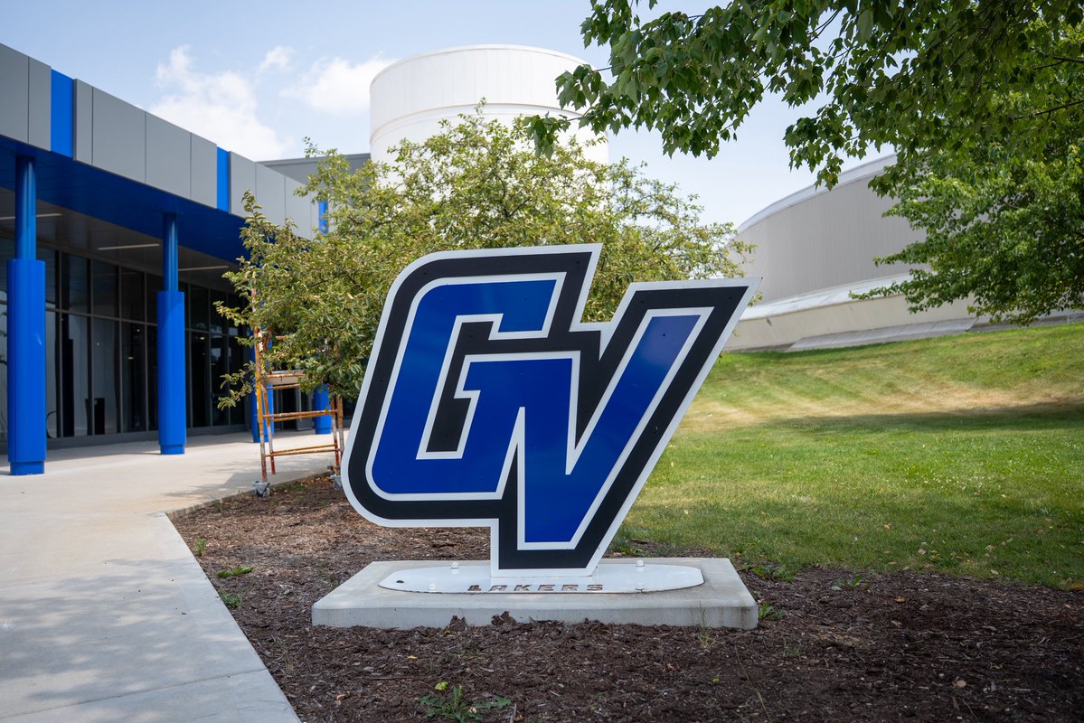 D1tvJokers's tweet photo. @gvsubasketball facility visit 🃏⚓️🔥 https://t.co/D3rR9hJfQa
