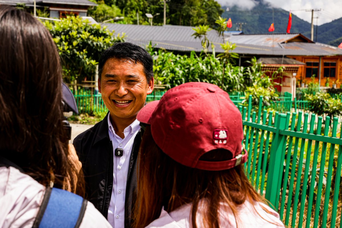 globaltimesnews's tweet photo. Today, all administrative villages under the eight towns of #Medog, #Xizang, have been connected by road. Meanwhile, its third road to the outside world is currently undergoing upgrading and reconstruction. Once the third highway is officially opened to traffic, Medog will be upgraded from being able to “come and go freely” to becoming “connected in all directions.”
https://t.co/wEXHIrCh8q
