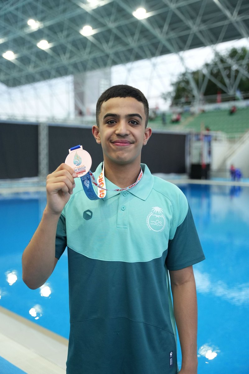 Saudi_Swimming's tweet photo. بــرونزيــة لحســـن🥉🇸🇦

📸| حقق سباح المنتخب السعودي للسباحة "حسن علي الشلاتي" الميدالية البرونزية في سباق الـ50م حرة لفئة 13-14 سنة برقم قياسي جديد بزمن 25.15 ثانية🏊‍♂️ 🔝

ضمن منافسات بطولة آسيا للألعاب المائية المقامة في مملكة تايلند 🇹🇭

الف مبرووووووووك يابطل 💚👏 https://t.co/jtNao3ez7J