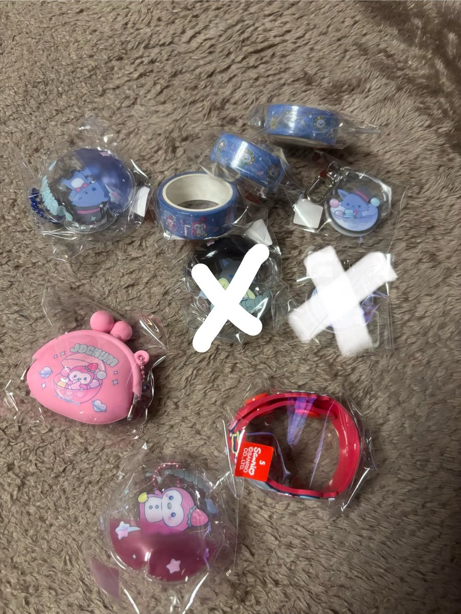 mana_jam_jo1's tweet photo. JO1DER SHOW EIEN JOCHUMカプセルガチャ交換

譲:）連結アクリルキーホルダー レイン
カプセルキーホルダー ぽぽ、レイン
がま口 ぽぽ
ラババン まめちぃ
マステ Bira×2 、ぽぽ

求:)RURU(同種異種可)

心当たりある方はお気軽にお声掛けください。
郵送交換📮希望です。 https://t.co/HRVEzcSsF4