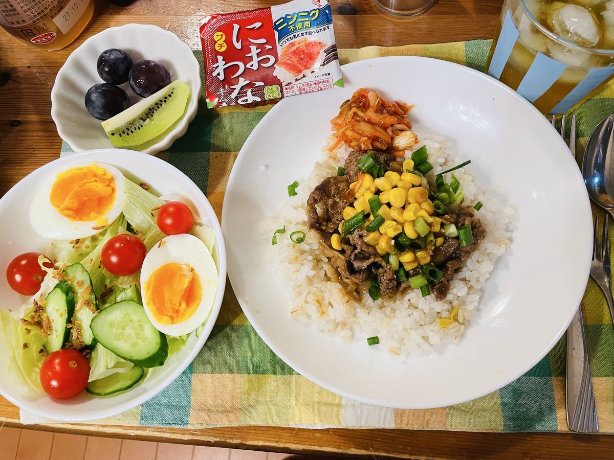 MamaObento's tweet photo. #晩ごはん
7/21 
今夜はペッパーランチ風
におわなキムチ添えw

ゆで卵のサラダ

巨峰とキウイ🥝🍇 https://t.co/hAh3NqqL0l