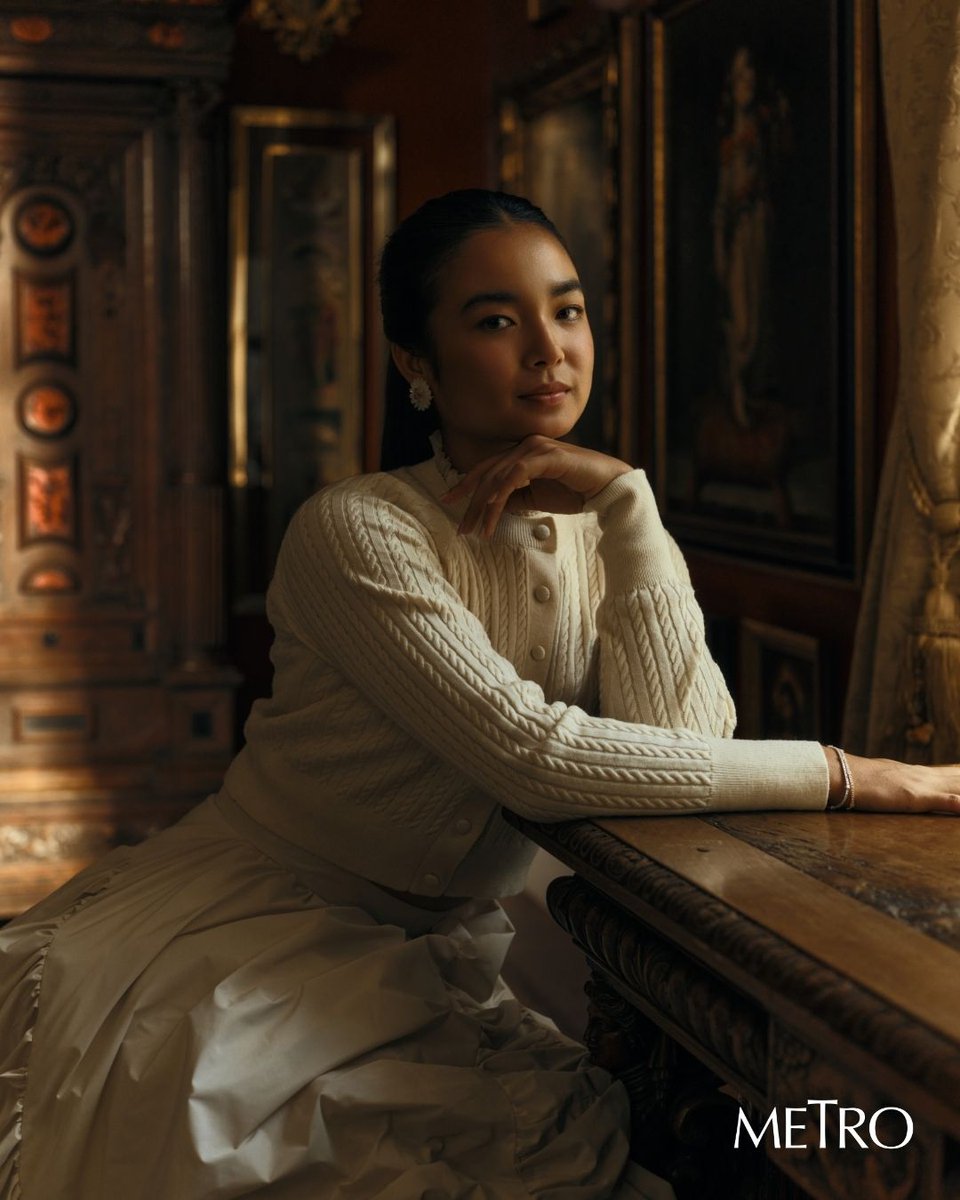 milaton_'s tweet photo. Alex Eala stuns on the new cover of @MetroMagPH 

Full article at https://t.co/TovNvvVi5C https://t.co/WgOb0zODcd