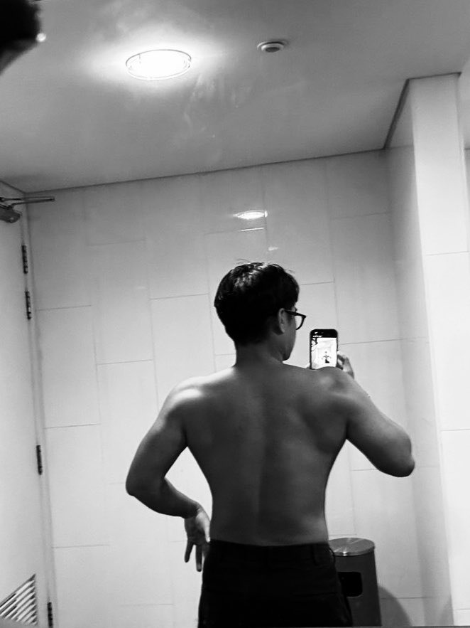 InPunani's tweet photo. getting chonky 😞 https://t.co/itHpSrifnG