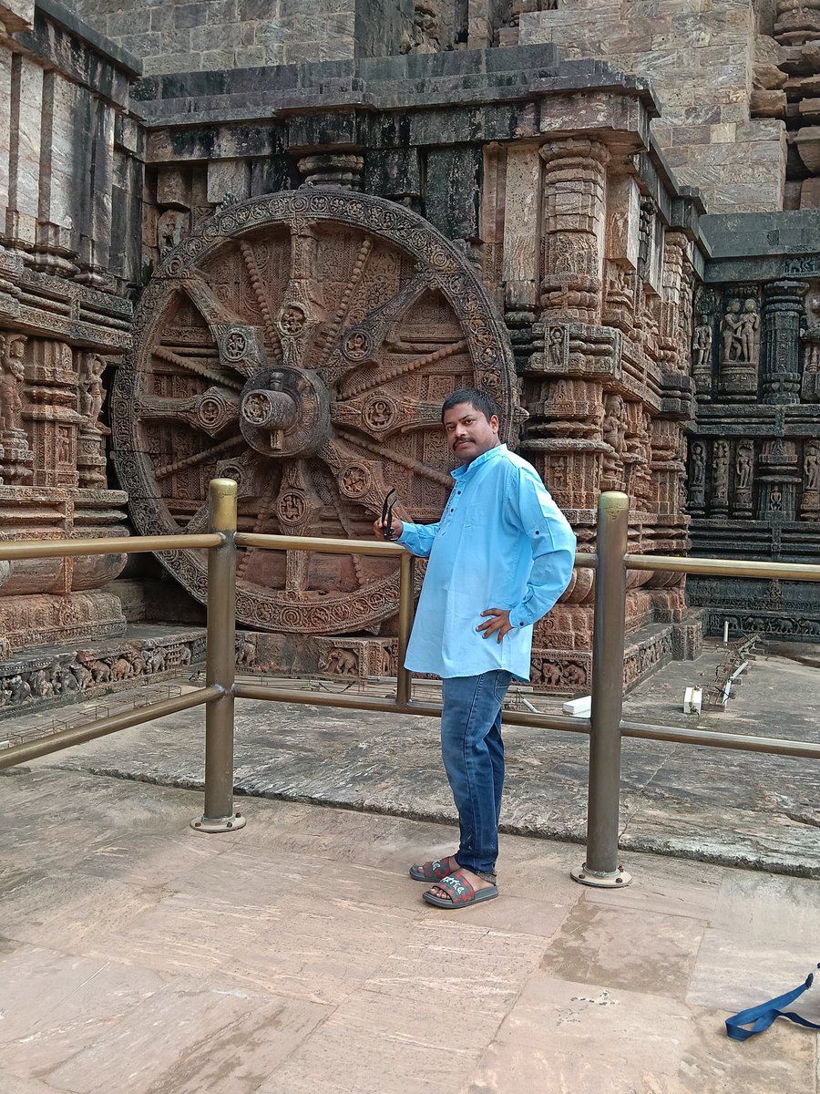 vicbjp001's tweet photo. Deah ke shaan pahchaan surya mandir 

#suryaTample
#kornak
#odisha https://t.co/FHsELRwB1c