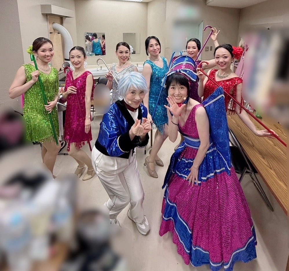aoi323's tweet photo. #サクラ大戦
#真夏のフェス
30周年という節目に、20年以上前からご一緒させていただいてる素晴らしい皆様と、今もこうしてステージに立たせていただく機会があるという事がどんなに幸せな事か😭
またお会いできますように💃🏻
ありがとうございました🌸

配信アーカイブ8/3まで
https://t.co/Z7jmCOMSue https://t.co/J96ZIbNHiX