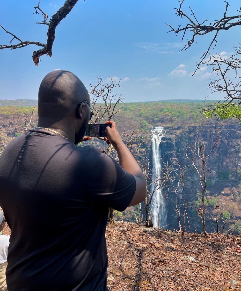 Yves_Banks's tweet photo. Voir des chutes d’eau 😍😍 https://t.co/57433sqs6w