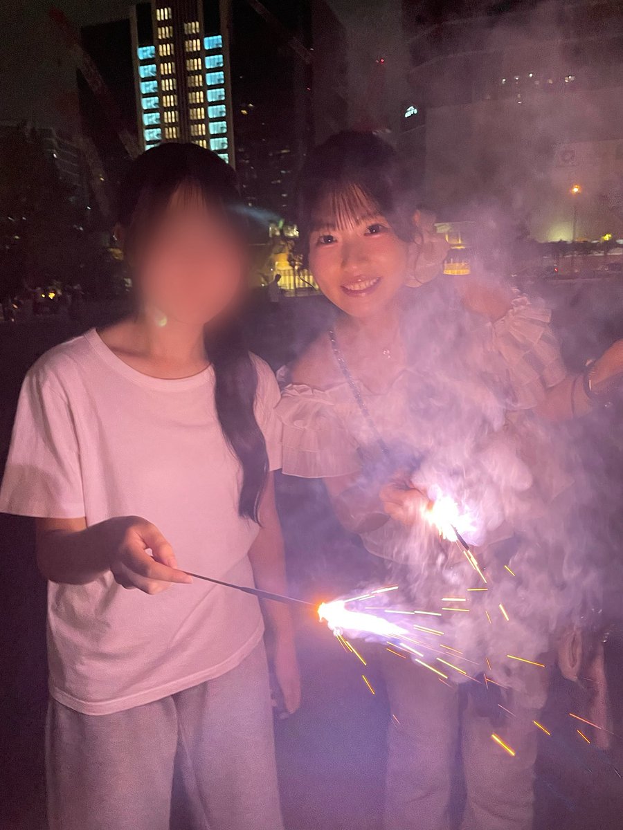3Vwnrl4's tweet photo. 夏の思い出😽 https://t.co/hkUZJYKBQk