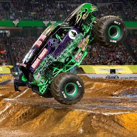 fakeNghey85's tweet photo. Grave Digger cuz no woman ever has looked this fucking cool. https://t.co/wpP4ElsKbc