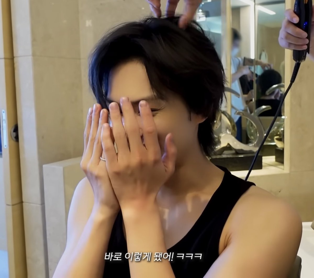 moontomeetyou's tweet photo. 🖤 https://t.co/vPSqefVGgF