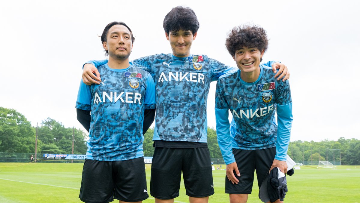 frontale_staff's tweet photo. 七飯町キャンプDAY8の様子を
公式YouTubeチャンネルにて公開🎥

2週間のキャンプも折り返し。
北海道の地でトレーニングに励む選手たちの姿をお届けします。
ぜひ、ご覧ください!

ご視聴はこちら🐬
⏩https://t.co/xL1NIJrSvk

【広報】#frontale https://t.co/OQcEYUpDjF
