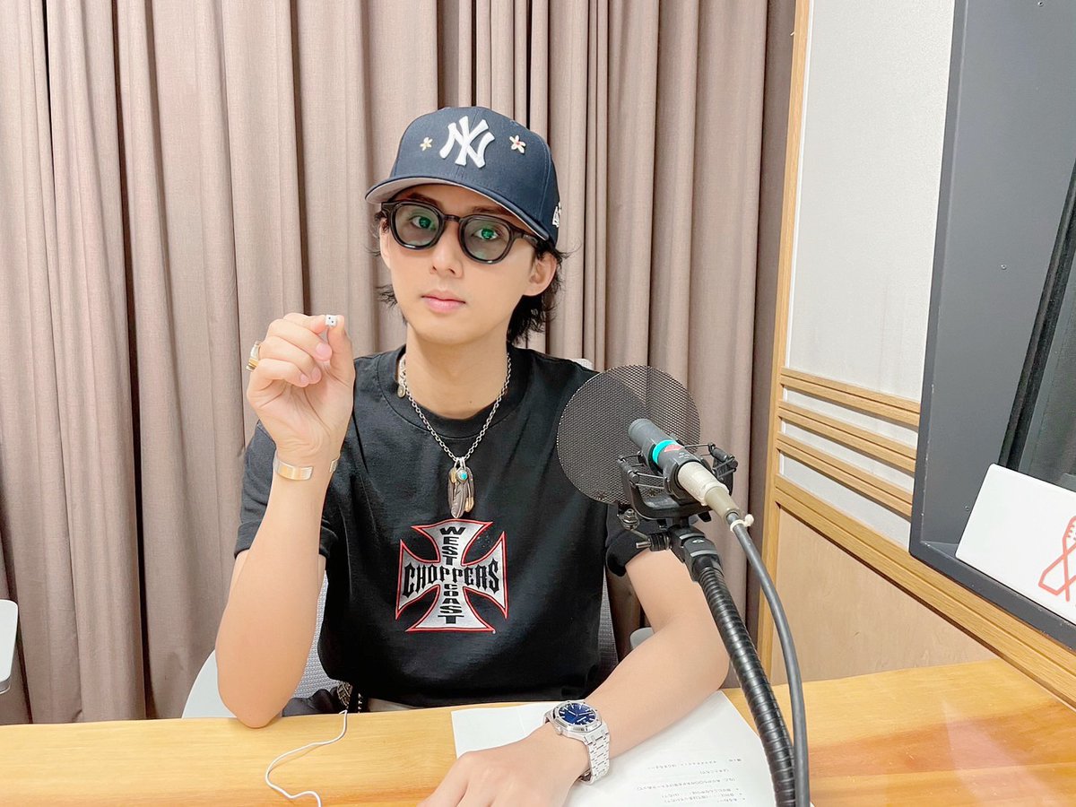 reco_oshirase's tweet photo. ≪#レコメン！≫  

このあと24時5分ごろからは 『Kis-My-Ft2のキスマイRadio』

今夜も #藤ヶ谷太輔 くんが担当！

・・・さらに、皆様に超ビッグニュースです！

デビュー15周年記念！Kis-My-Ft2 キスマイ Radio Special！

デビュー記念日を迎える8月は4週���渡ってメンバー全員でお届け！

恒例の“キスマイダイス” では、デビューからの15年振り返り！

そしてあの大人気個人企画が復活！　
詳しいコーナーや募集はこちらをチェック！
https://t.co/UQYQbL5OFO
