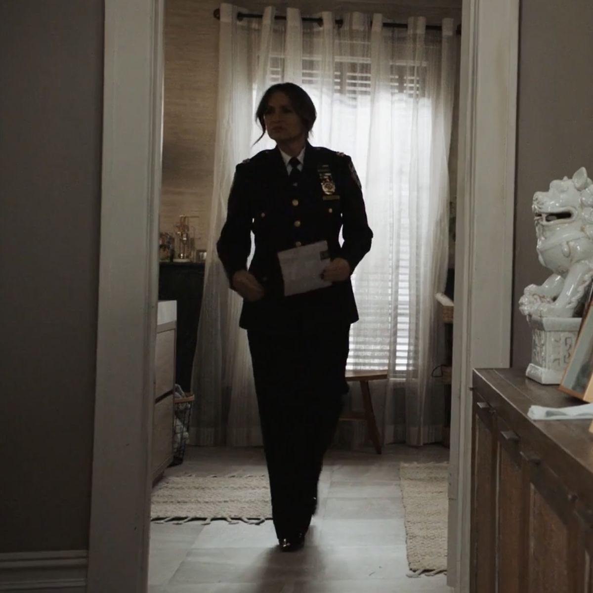 motherhahnsnose's tweet photo. good morning captain benson in uniform https://t.co/sQVkpCRiMc