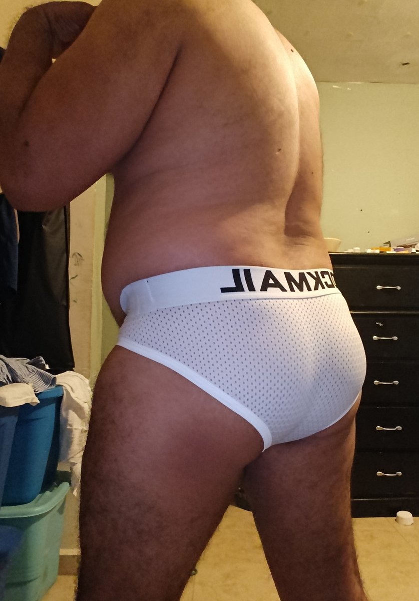 Perversion_T's tweet photo. Apenas martes y ya ando todo aburrido, por cierto estos JockMail, lo compre cuando pesaba unos 10 kilos menos, pero se los quise mostrar no se me ven tan padre como antes pero creo aún los luzco bien, o no? https://t.co/thjyblSlrz