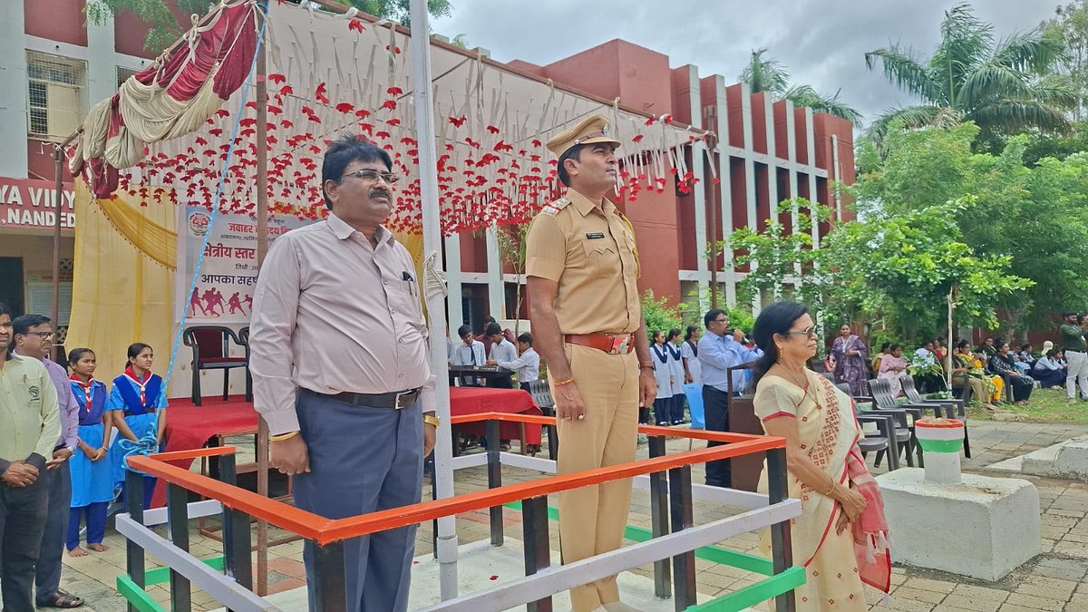 NandedJnv's tweet photo. The opening ceremony of the Regional Kabaddi Meet 2026, ( Pune Region ) commenced at PM Shri School JNV Nanded,featuring the inauguration by Ramtirth Police Inspector Mr. Harale, Principal Mr. S. G. Mandle, and TGT PET Ms. Jyoti Bhakre as they saluted the national flag.
@nvsropne https://t.co/DtqZ06WiTI