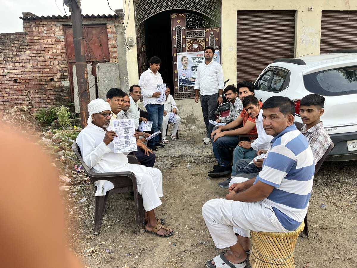 aqib_inc's tweet photo. 📍 #बेहतर_मुज़फ्फरनगर अभियान

आज #बेहतर_मुज़फ्फरनगर अभियान के तहत क्षेत्रवासियों से संवाद कर उनकी समस्याओं और सुझावों को सुना। स्वच्छता, शिक्षा, स्वास्थ्य, सड़क, जल निकासी, रोजगार और शहर के समग्र विकास जैसे महत्वपूर्ण मुद्दों पर सार्थक चर्चा हुई। https://t.co/54LKvQvTiY