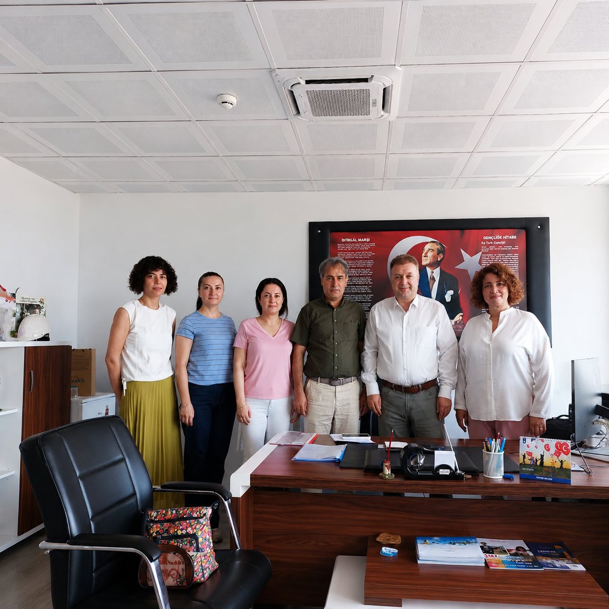 MeslekiEgitim45's tweet photo. İnci Vakfı Genel Müdürü Elif TÜRKMEN ELBİRLER ve Program Sorumlusu Zeynep Seda SOYLU İl Milli Eğitim Müdür Yardımcısı Mustafa AKKUYU ve Mesleki Eğitim Şube Müdürü Coşkun DEMİR'i ziyaret etti.Tamamlanan projeler ve devam etmesi planlanan protokollar hakkında istişare edildi
@tcmeb https://t.co/bNGA5QF4Js