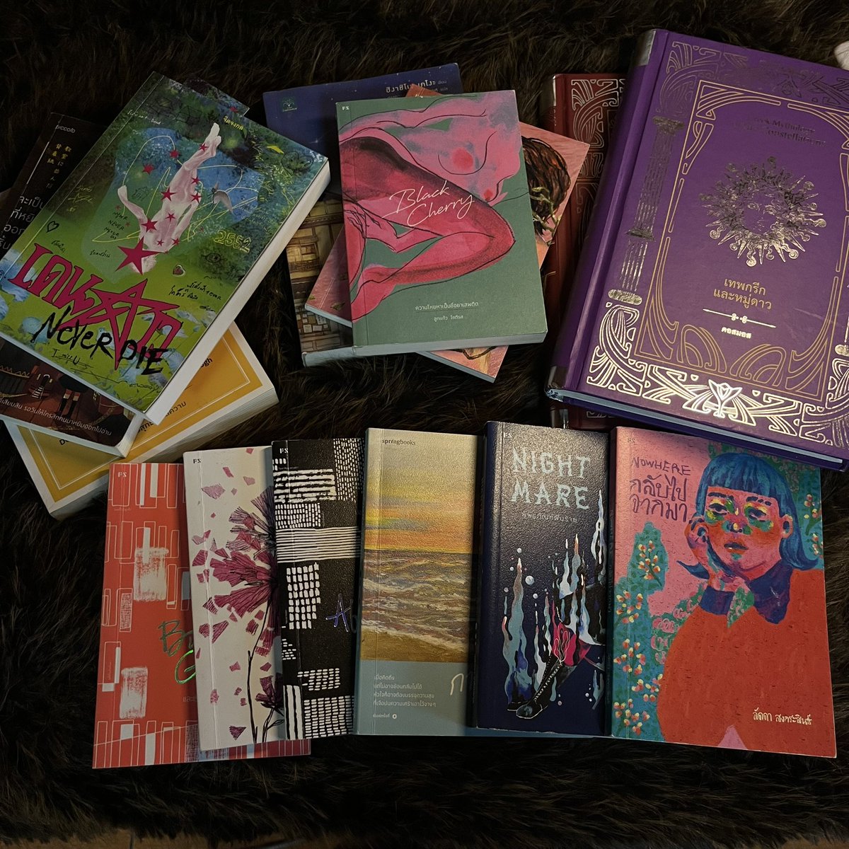 chiwansocool's tweet photo. หนังสือมือสอง ค่าส่ง 35 คับ 🪷
dm มาสอบถาม ดูรายละเอียดก่อนได้นะคะ 
รับหลายเล่มลดได้น้าาา

นัดรับ mห้วยขวาง ศุนวัฒ รัชดา พระราม9 
โละกอง อยากได้เล่มใหม่ ฮือฮือ

#ส่งต่อหนังสือ #ส่งต่อหนังสือมือ2 #หนังสือมือสอง #หนังสือมือสองสภาพดี https://t.co/PvoLISadbZ
