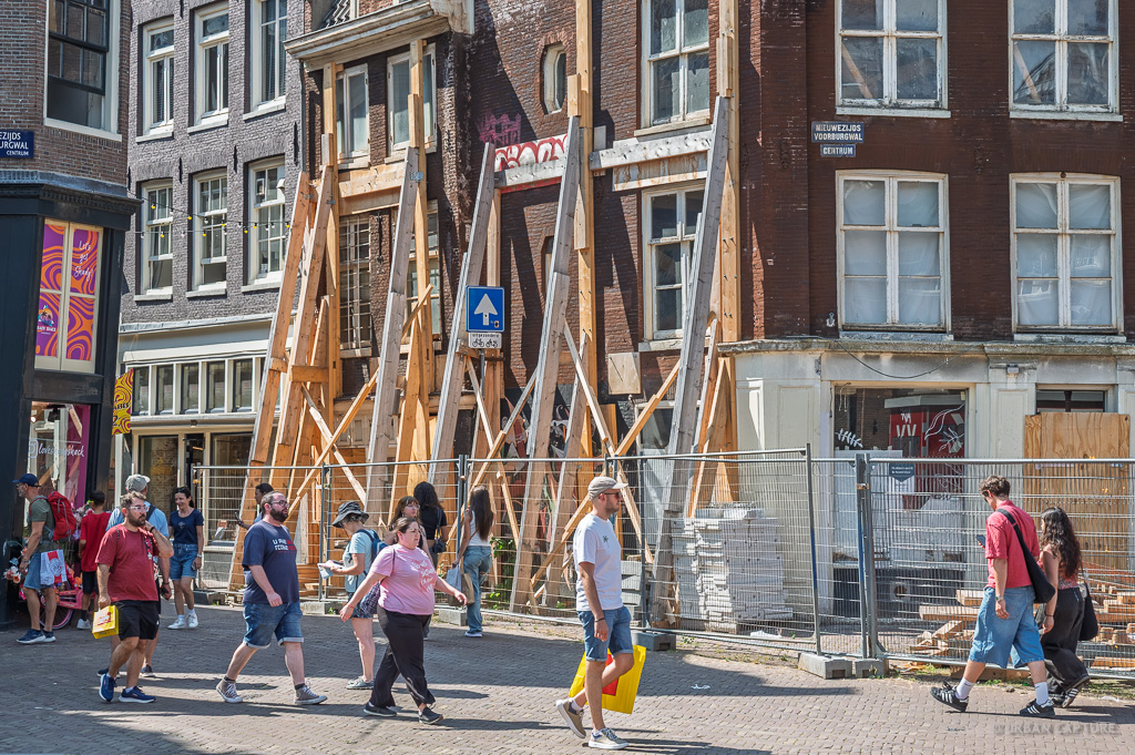 urbancapture's tweet photo. Captured: Nieuwezijds Voorburgwal, Amsterdam, The Netherlands https://t.co/d82M6sZtLi https://t.co/PH0fKGqnMa