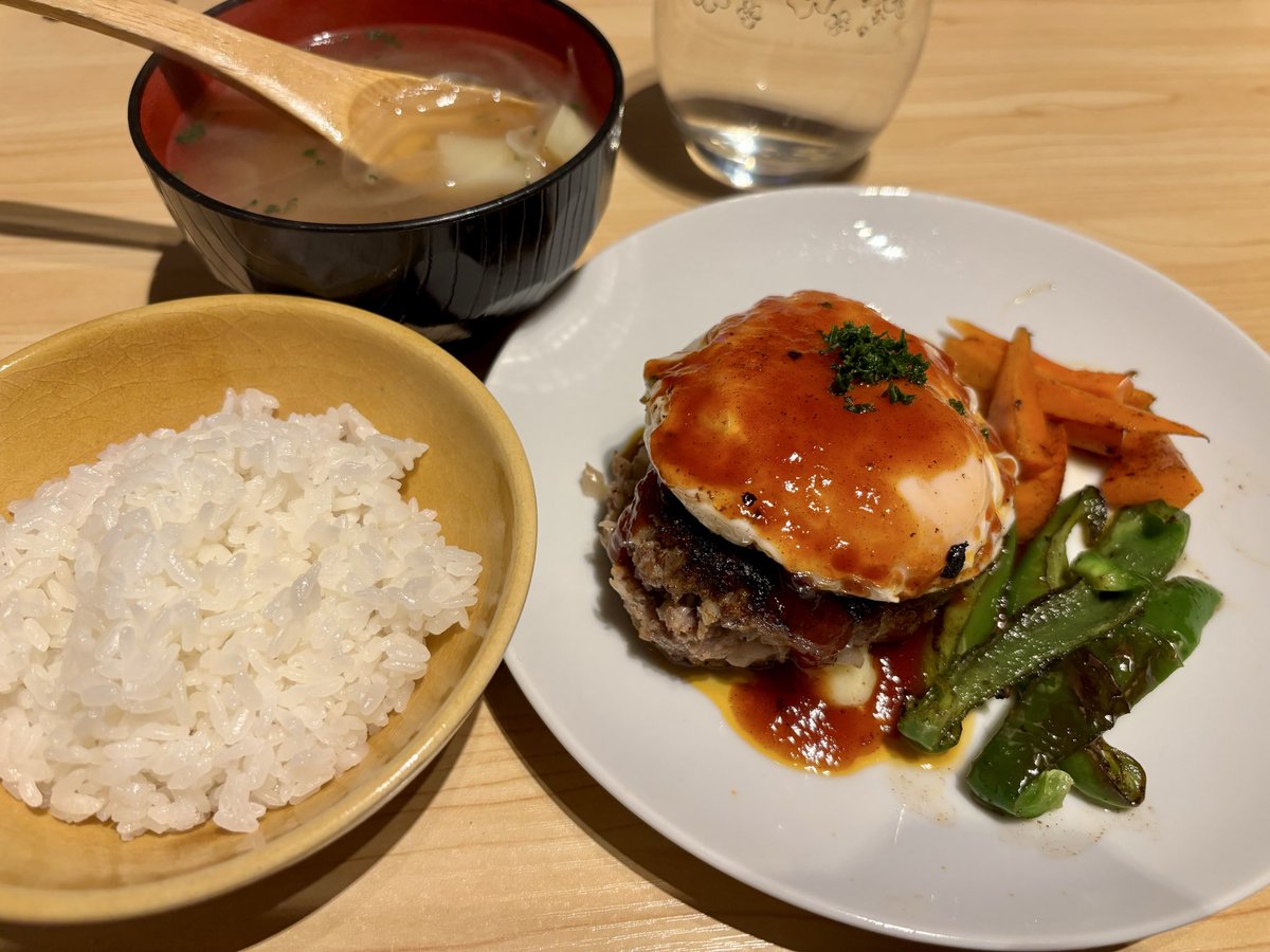 rokuro4568's tweet photo. ハンバーグ！ https://t.co/TJz5titUIP