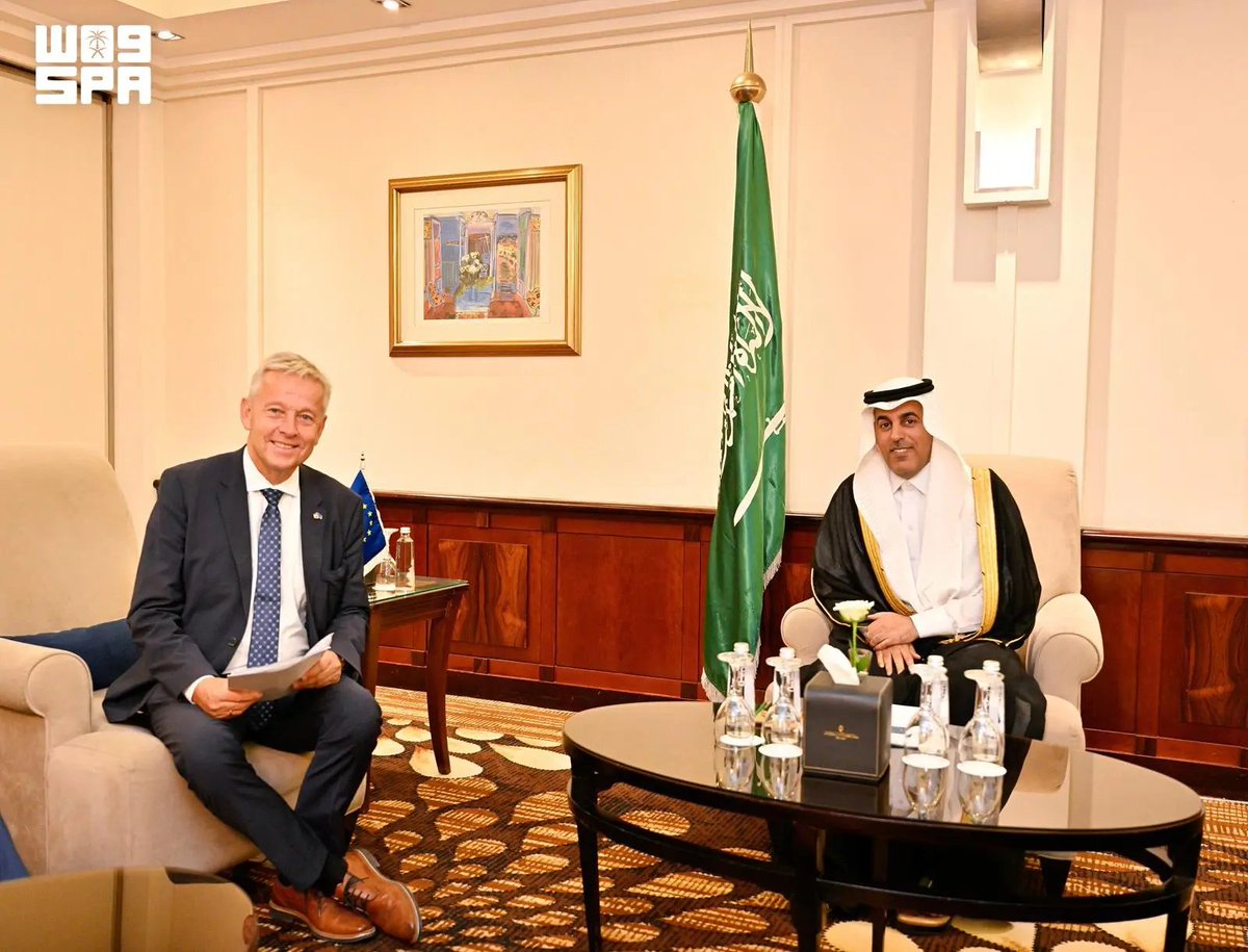 SPAregions's tweet photo. نائب رئيس مجلس الشورى يلتقي وفد البرلمان الأوروبي.
https://t.co/bJ2XydN2mo
#واس https://t.co/Je8n7ySuAj