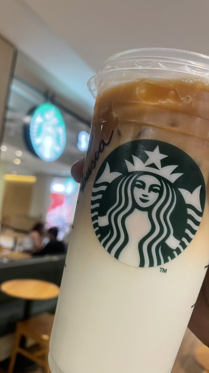 neveslusca's tweet photo. @Starbucks coffe time ✨☕️ https://t.co/P5KzlpFAPK