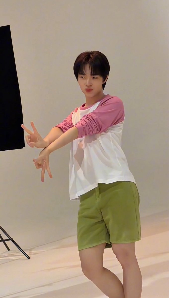 daonepjunz's tweet photo. ยัยน้อยน่ารักม้าดนิ🥹🤲🏻🤏🏻

#Fittingมนต์รักฮักอีหลี https://t.co/oWxdMQdrJB