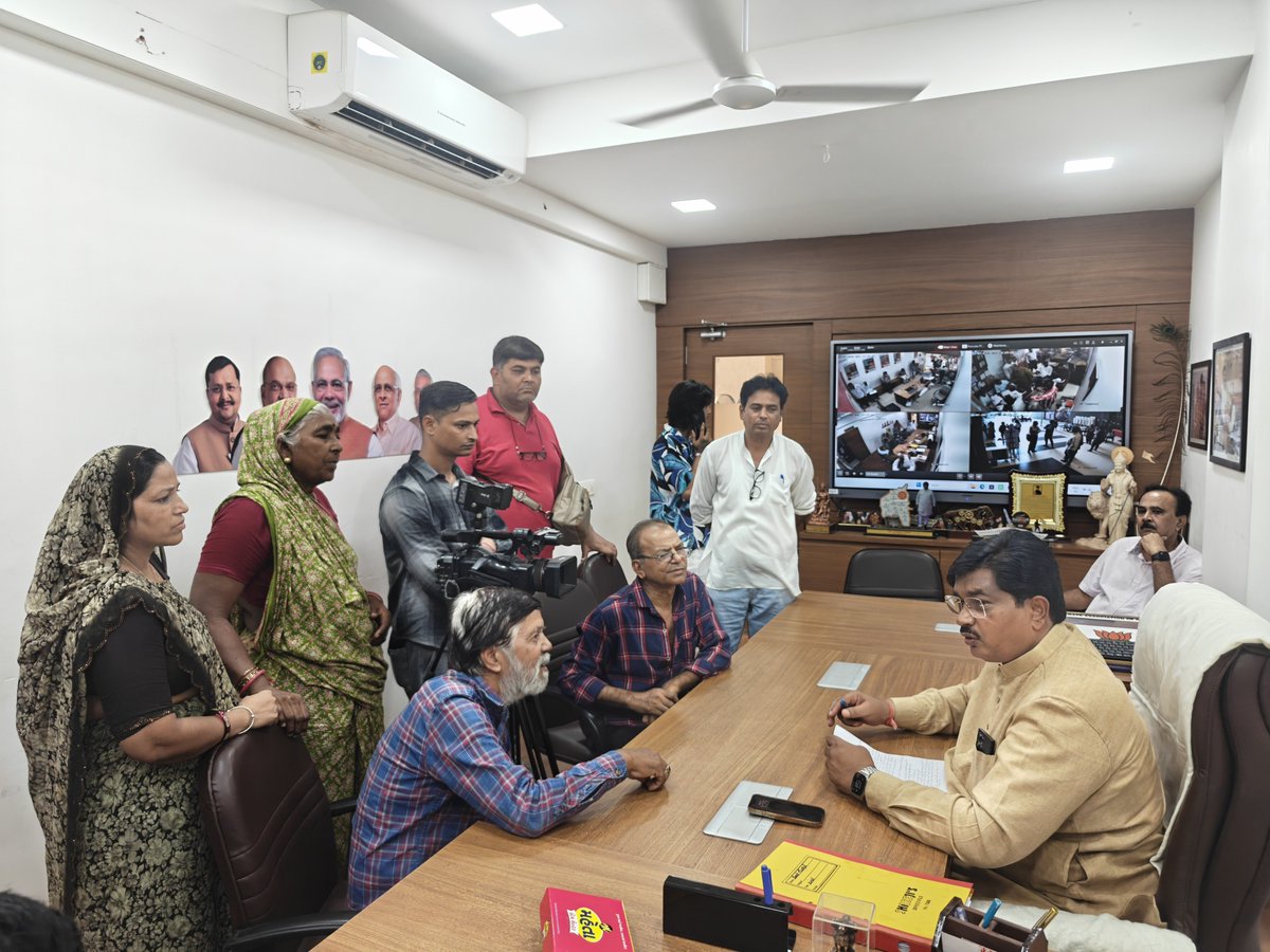 AmitThakerBJP's tweet photo. 📍 સેવાલય 

જનસંપર્ક એ જનસંવાદનો સેતુ છે. https://t.co/lOo6i6nqaK