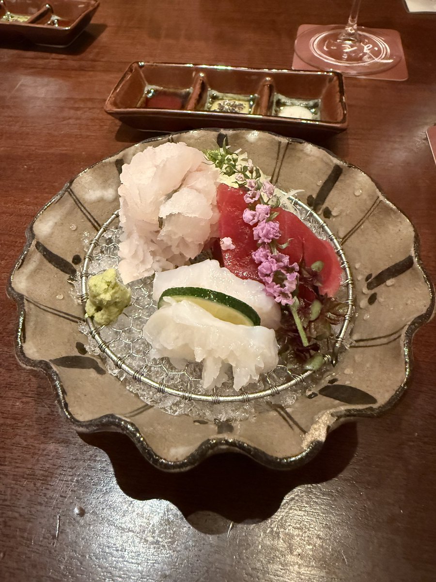 EmilynRB's tweet photo. 会食その1 https://t.co/cR2mraWn3w