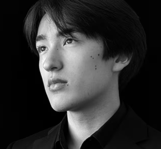 konomis68's tweet photo. 読ませて頂きました🙏
羽生くんと感性的にリンクするような部分もあり、とても興味深かったので参考までに訳置いておきます
しかし #羽生結弦 さん、ピアニストにこれだけ影響を与えるって凄すぎます

🇨🇦ショパン協会のHPでの演奏 ↓
（練習曲10‐2/夜想曲37‐2/バラード4番）
https://t.co/KVLZNNGNpw https://t.co/YYRQ7MuQYp
