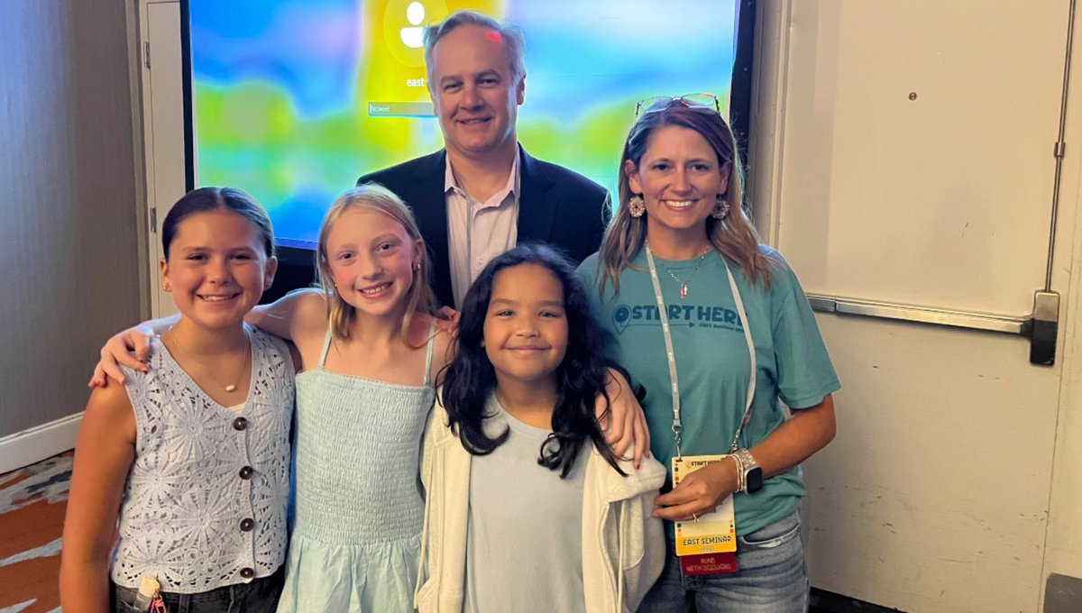 lrsd's tweet photo. 🤝 Roberts Elementary EAST students joined Little Rock Parks &amp; Rec Director Leland Couch at the EAST Summer Seminar to share how their growing partnership is creating meaningful opportunities for students and the community. Way to represent, EASTies! #OneTeamOneDreamOneLRSD https://t.co/rPS8Upo0AG