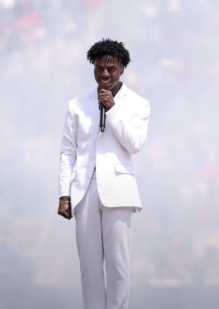 IShowSpeedHQ's tweet photo. 🚨| BREAKING: Speed’s World Cup Closing Ceremony performance drew more views than the World Cup Halftime Show, reaching OVER 20,000,000 VIEWS in just 24 hours 🤯🔥

THE GREATEST TO EVER DO IT 🐐💫 https://t.co/WBGt2zi0FE
