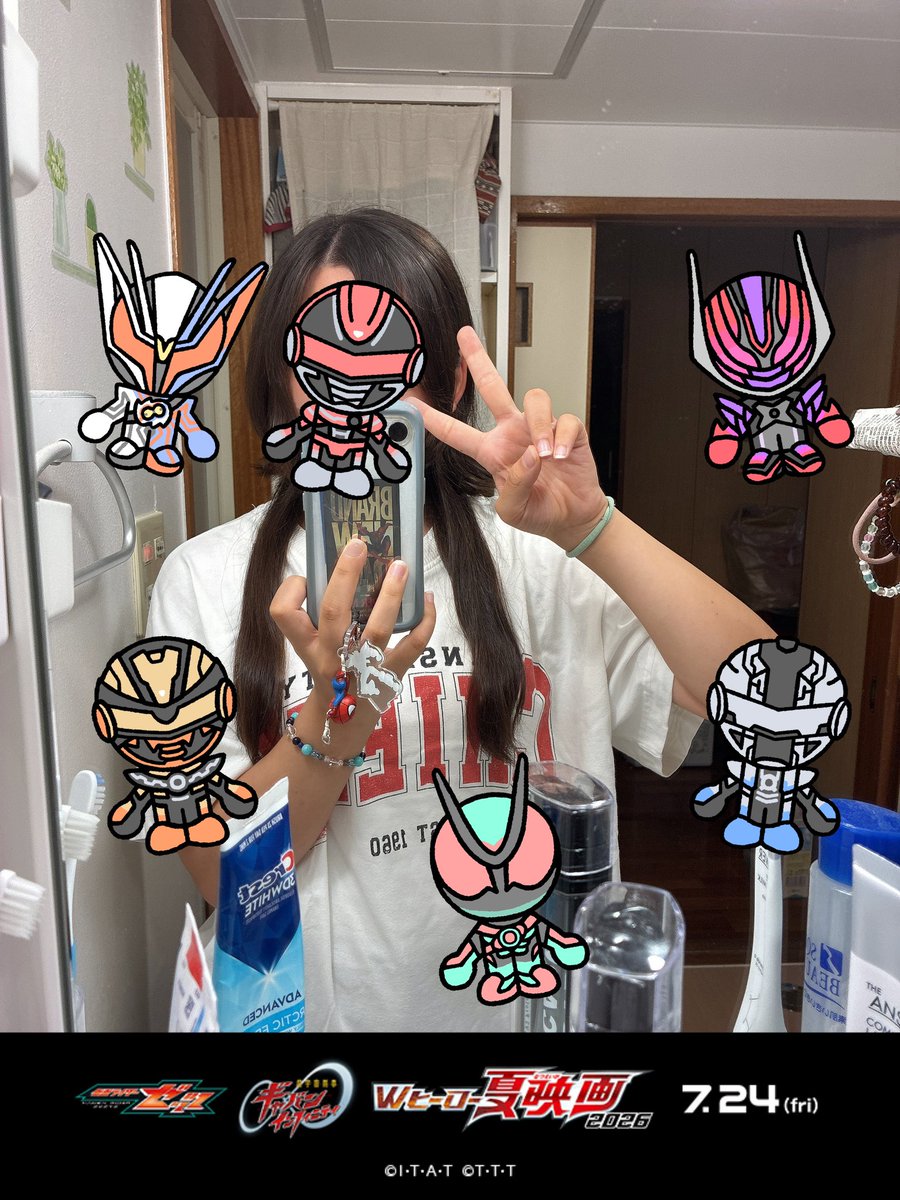 Ray_kosu's tweet photo. ただの髪切り報告。
snowに仮面ライダーとギャバンいたから可愛くてこれで撮った https://t.co/HuP3DoOGqL
