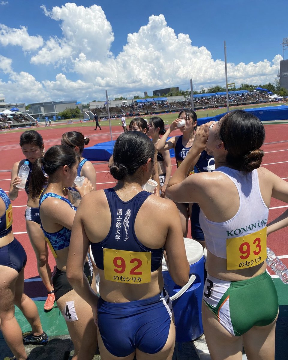Noriojisanxt's tweet photo. 陸上部

給水タイム https://t.co/k7Nr767om4